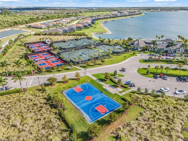 13832  Blue Bay  CIR, Fort Myers, FL 33913