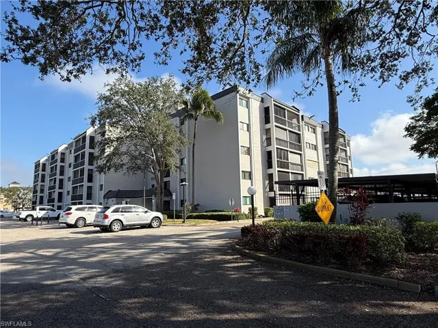 View of apartment building / complex
