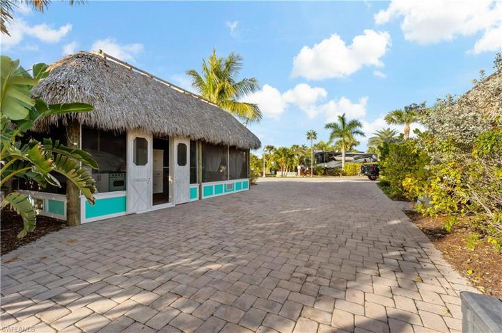 825 River View DR, EVERGLADES CITY FL 34139