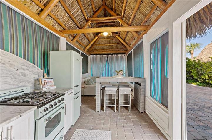 825 River View DR, EVERGLADES CITY FL 34139