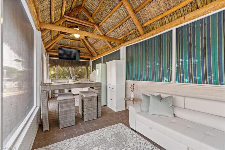 825 River View DR, EVERGLADES CITY FL 34139