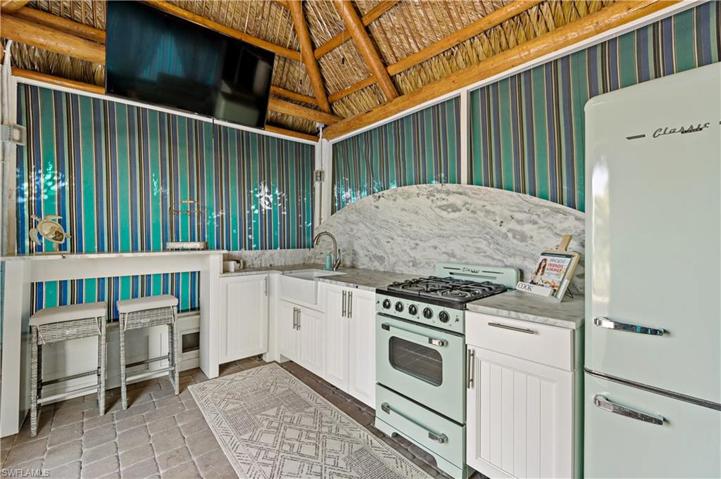 825 River View DR, EVERGLADES CITY FL 34139