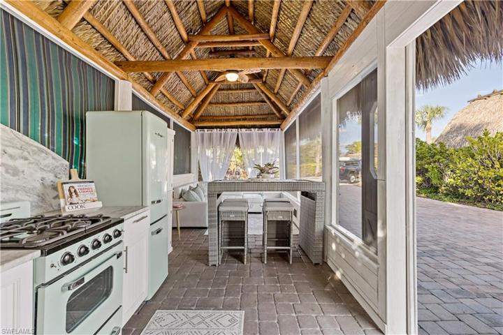 825 River View DR, EVERGLADES CITY FL 34139