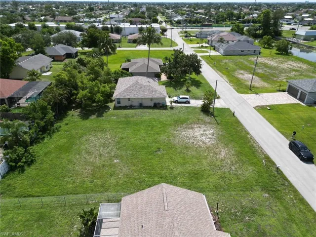 127 Sw 31st Ter, Cape Coral, Florida 33914