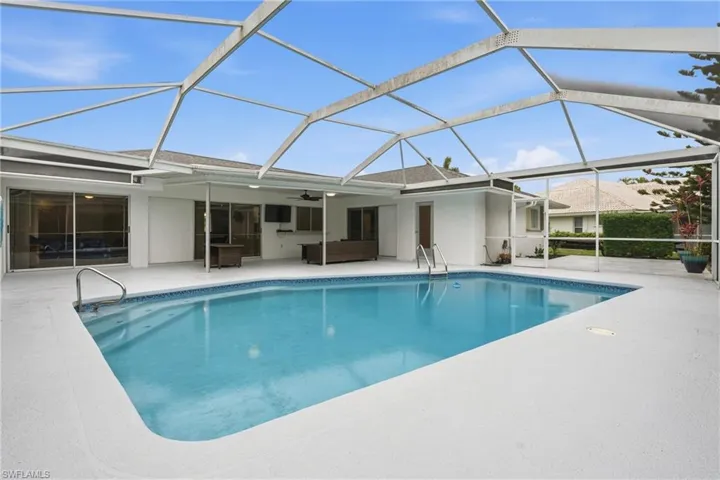 4129 Country Club Blvd, Cape Coral, Florida 33904