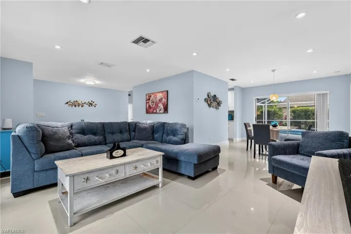4129 Country Club Blvd, Cape Coral, Florida 33904