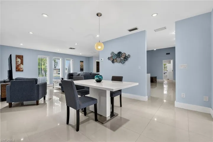 4129 Country Club Blvd, Cape Coral, Florida 33904