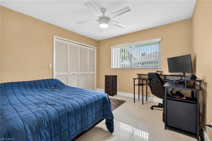 4129 Country Club Blvd, Cape Coral, Florida 33904