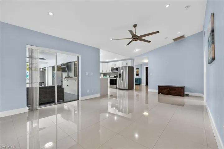4129 Country Club Blvd, Cape Coral, Florida 33904