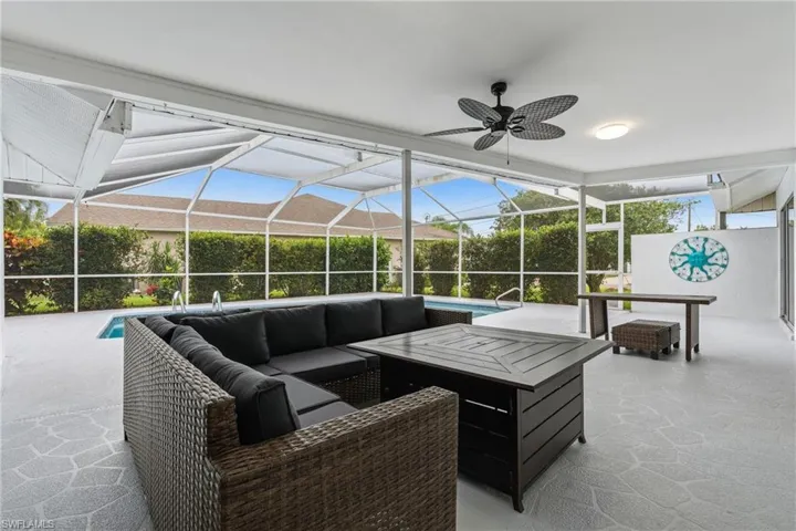 4129 Country Club Blvd, Cape Coral, Florida 33904