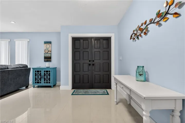 4129 Country Club Blvd, Cape Coral, Florida 33904