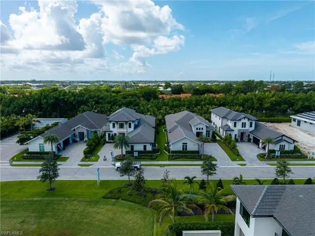 6704 Newport Rd, Naples, Florida 34109