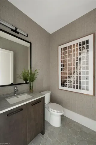 Powder Room 2