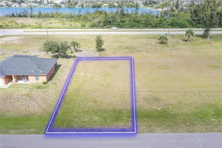 418 SW 15th  PL, Cape Coral, FL 33991