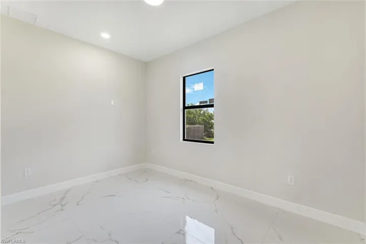 4409  5th W ST, Lehigh Acres, FL 33971