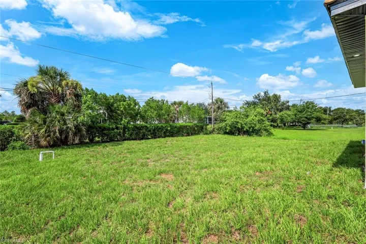 4409  5th W ST, Lehigh Acres, FL 33971
