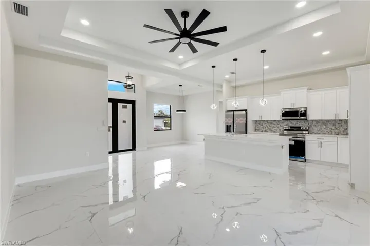 4409  5th W ST, Lehigh Acres, FL 33971