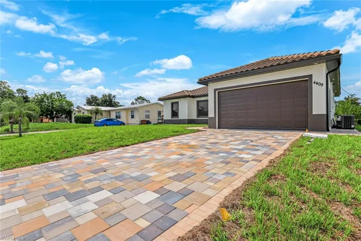 4409  5th W ST, Lehigh Acres, FL 33971