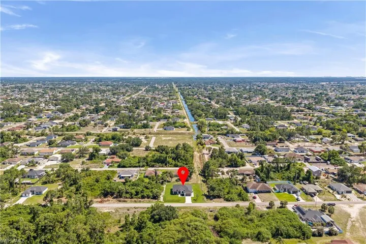 3621  4th W ST, Lehigh Acres, FL 33971