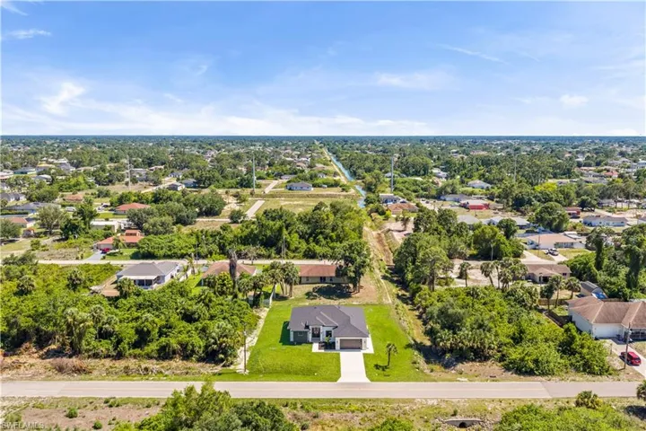 3621  4th W ST, Lehigh Acres, FL 33971