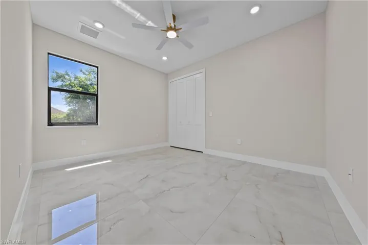 3621  4th W ST, Lehigh Acres, FL 33971