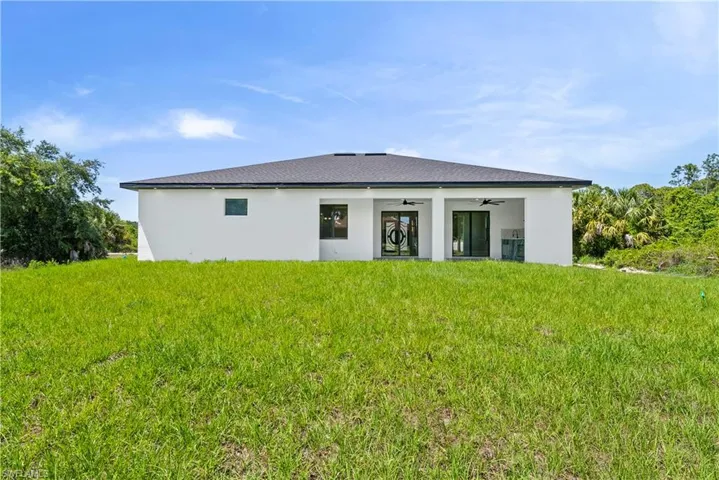 3621  4th W ST, Lehigh Acres, FL 33971