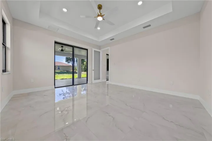 3621  4th W ST, Lehigh Acres, FL 33971