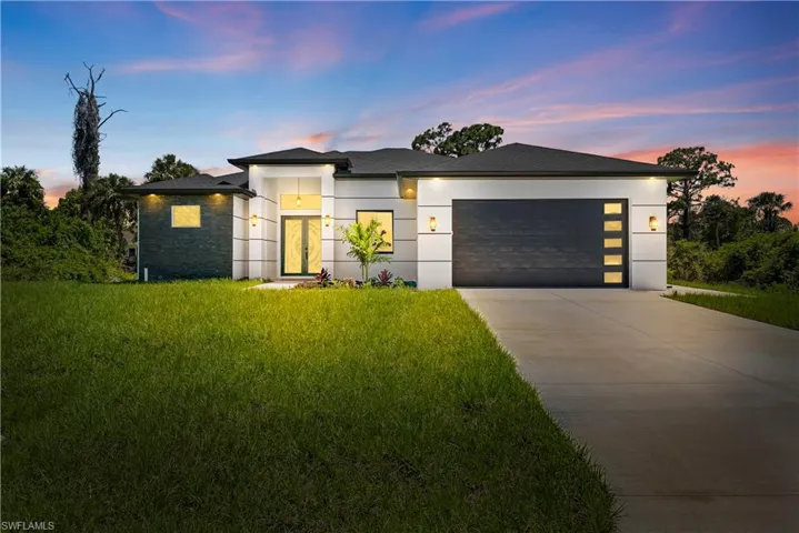 3621  4th W ST, Lehigh Acres, FL 33971
