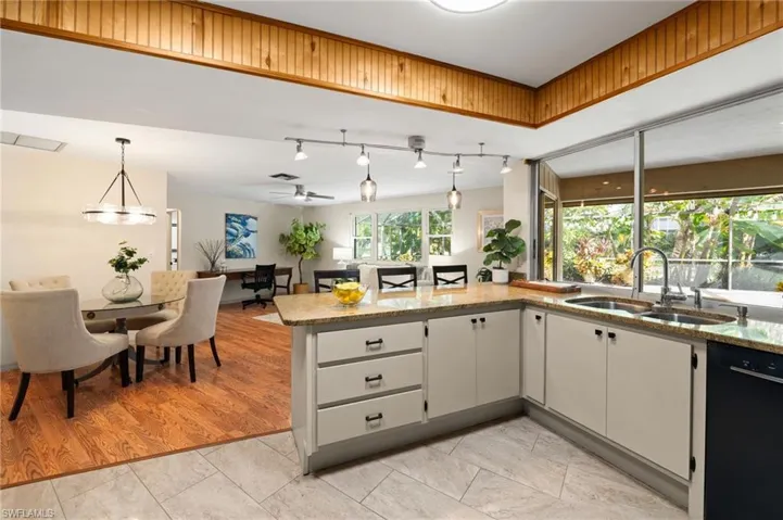 1335 Currier Cir, Fort Myers, Florida 33919