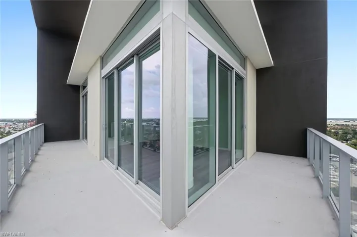 1950 Mayfair St Ph11, Naples, Florida 34104