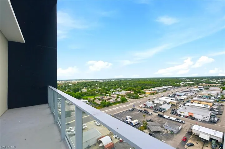1950 Mayfair St Ph11, Naples, Florida 34104