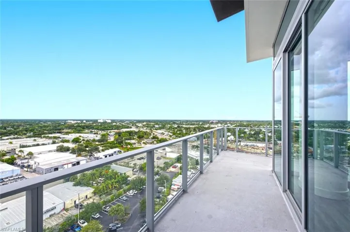 1950 Mayfair St Ph11, Naples, Florida 34104