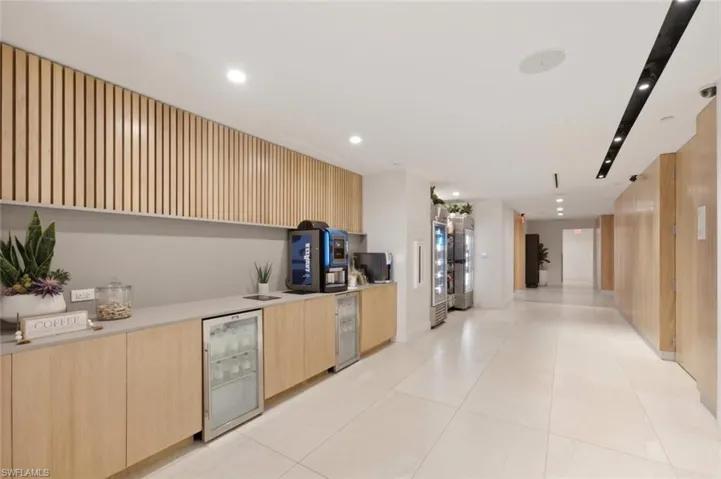 1950 Mayfair St Ph11, Naples, Florida 34104