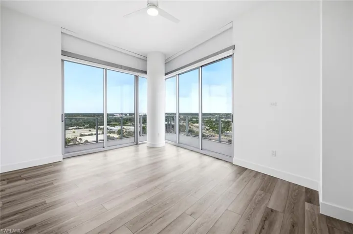 1950 Mayfair St Ph11, Naples, Florida 34104
