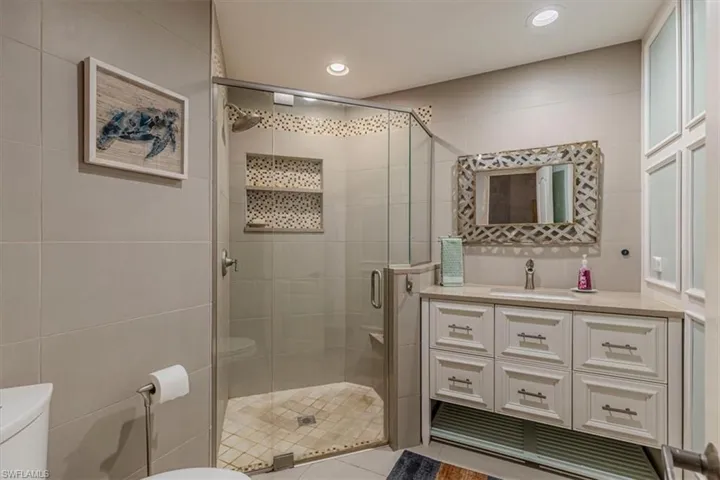 221 Viking Way, Naples, Florida 34110
