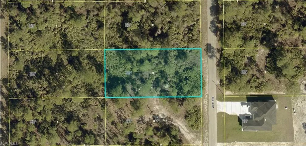 1313  Scott  AVE, Lehigh Acres, FL 33972