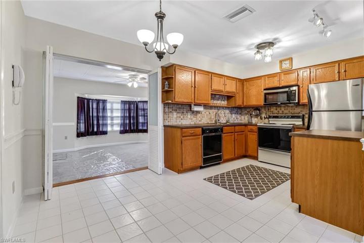 1716  49th SW ST, NAPLES, FL 34116