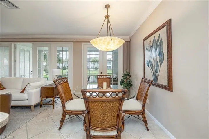 5060  Yacht Harbor  CIR, Naples, FL 34112