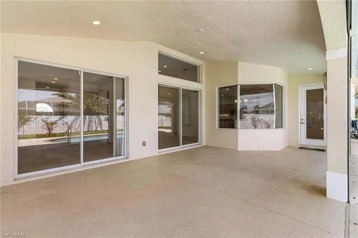 View of back lanai/ patio terrace