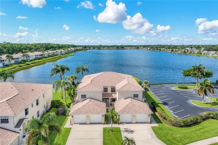 2390 Piccadilly Circus 202, Naples, Florida 34112