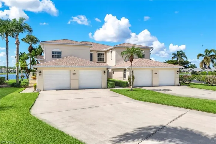 2390 Piccadilly Circus 202, Naples, Florida 34112