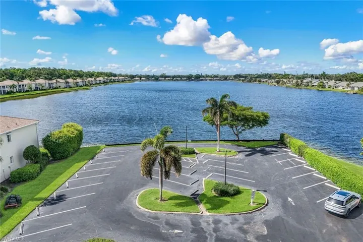 2390 Piccadilly Circus 202, Naples, Florida 34112