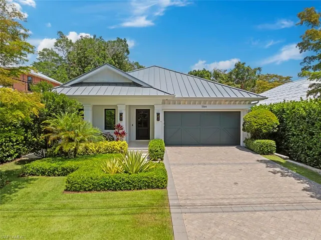 1064 13th St N, Naples, Florida 34102