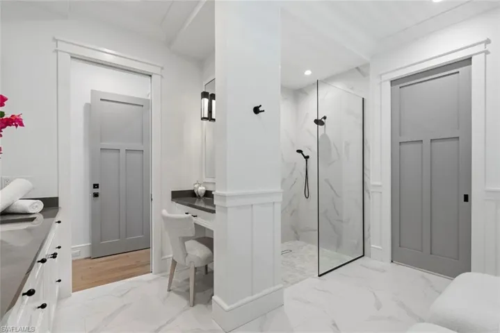 1064 13th St N, Naples, Florida 34102