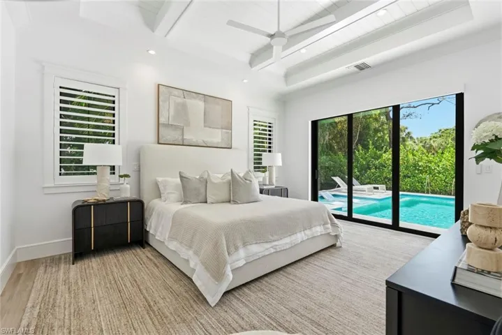1064 13th St N, Naples, Florida 34102
