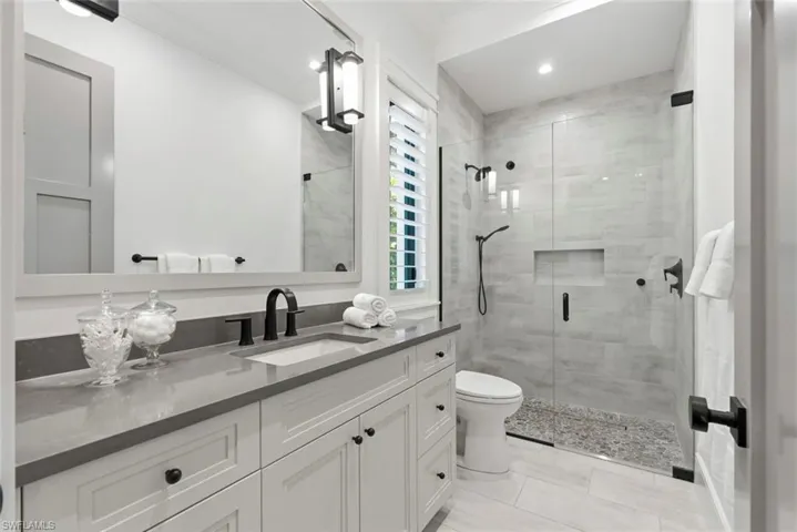 1064 13th St N, Naples, Florida 34102