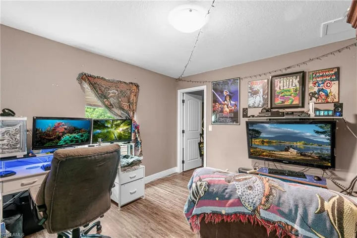 5013 Dania Cir, Labelle, Florida 33935