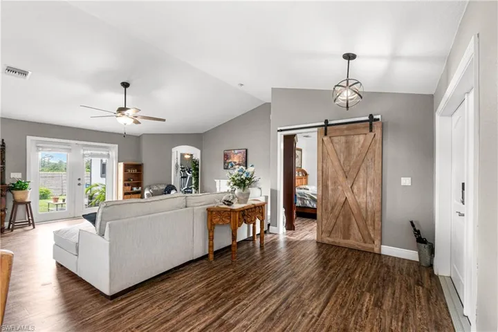 5013 Dania Cir, Labelle, Florida 33935