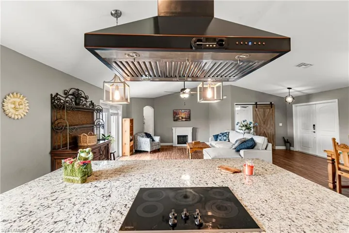 5013 Dania Cir, Labelle, Florida 33935