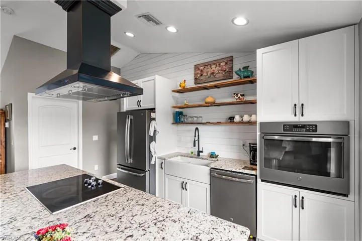 5013 Dania Cir, Labelle, Florida 33935